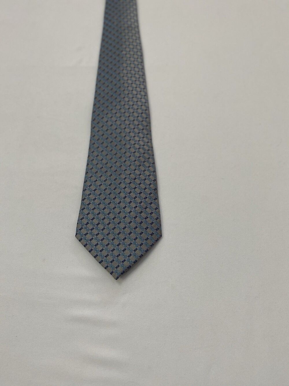Geoffrey Beene Mens Silk Tie Gray Blue Geometric Check Handmade